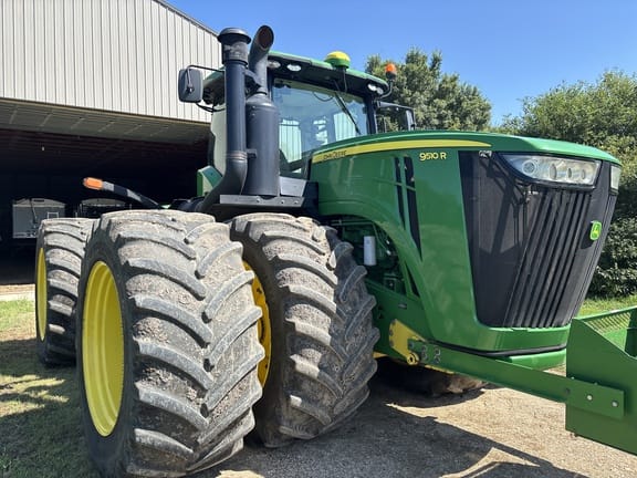 2013 John Deere 9510R Equipment Image0