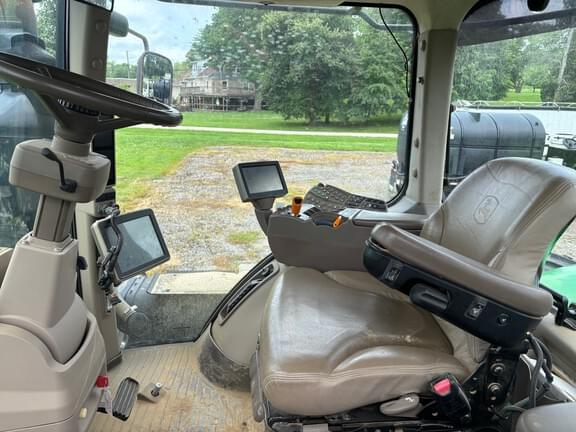 Image of John Deere 9510R equipment image 4