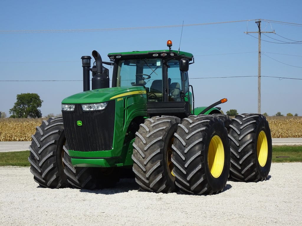 2013 John Deere 9560R Equipment Image0