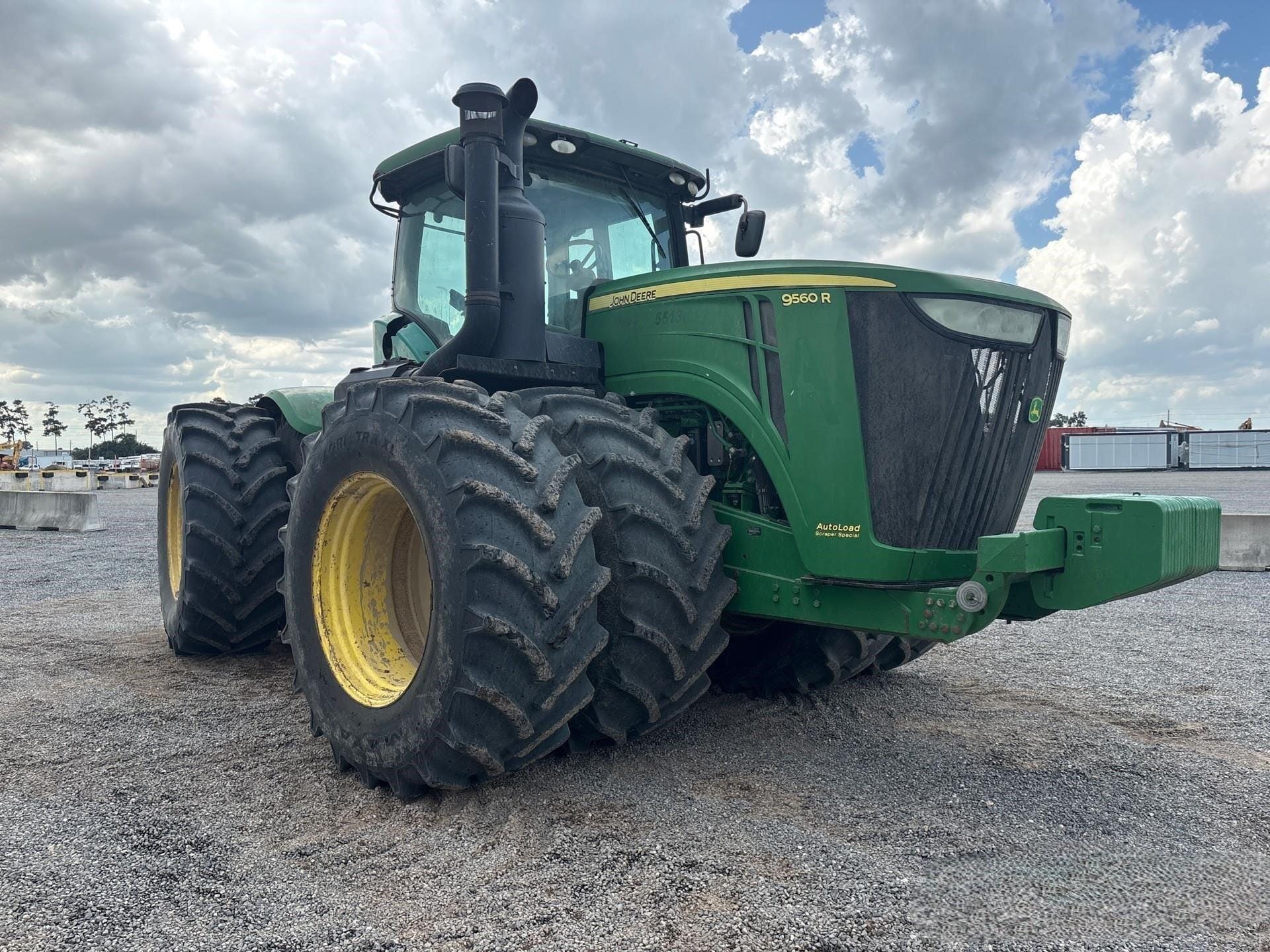 2013 John Deere 9560R Equipment Image0
