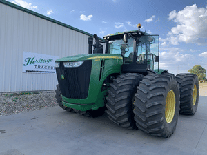2013 John Deere 9560R Image