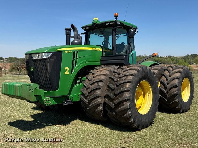 2013 John Deere 9560R Equipment Image0