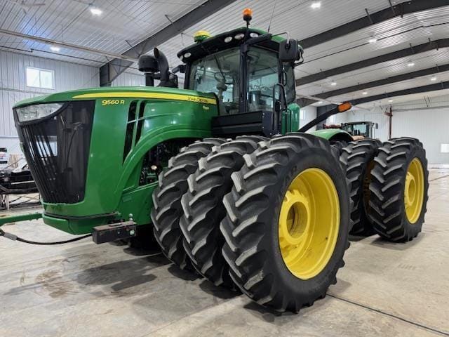 2013 John Deere 9560R Equipment Image0