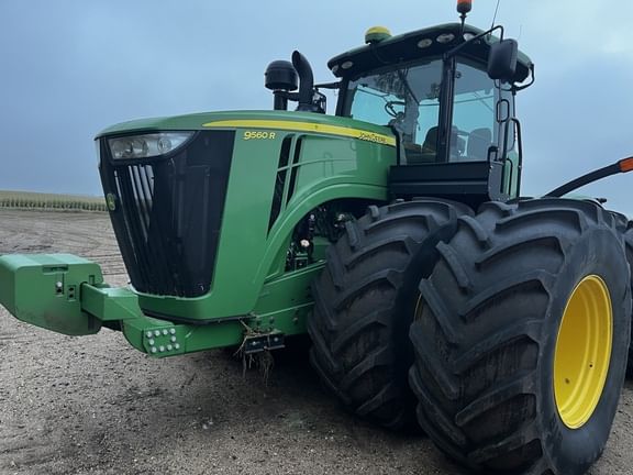 2013 John Deere 9560R Equipment Image0