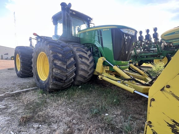 2013 John Deere 9560R Equipment Image0