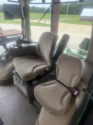 Image of John Deere 9560RT equipment image 3
