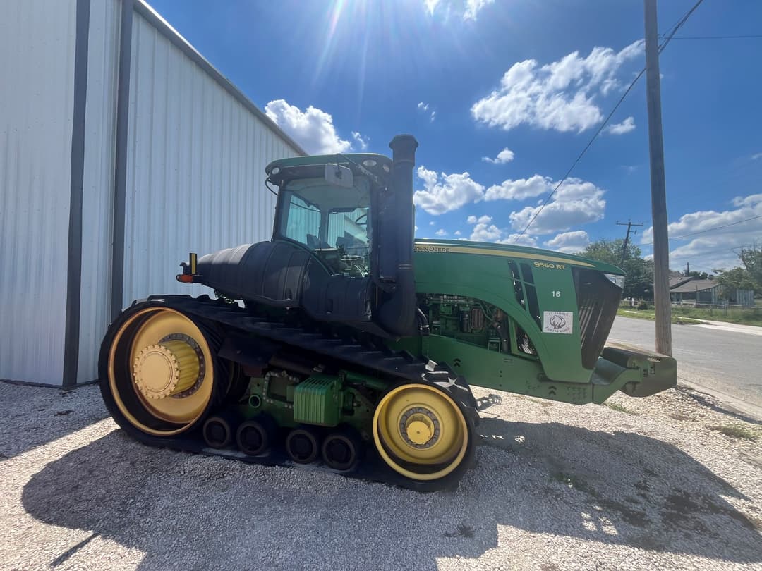 Image of John Deere 9560RT Image 1