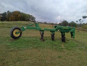 2013 John Deere 975 Image