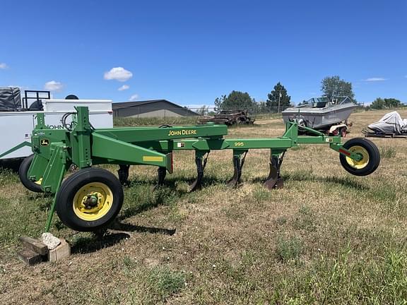 Image of John Deere 995 equipment image 1