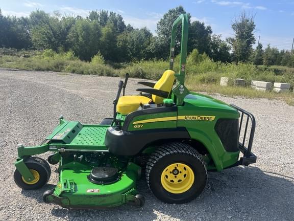 Image of John Deere 997 equipment image 1