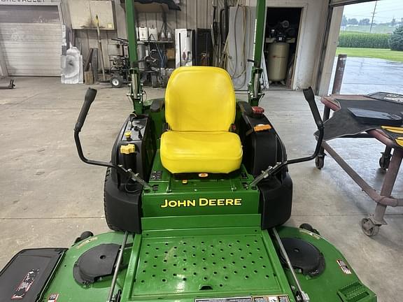 Image of John Deere 997 equipment image 1