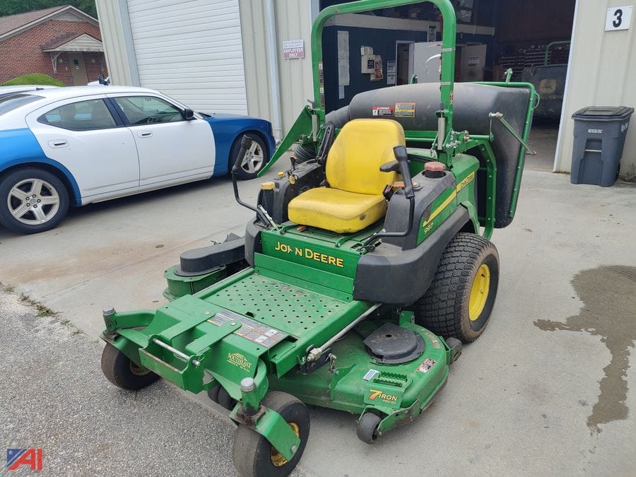 2013 John Deere 997 Equipment Image0
