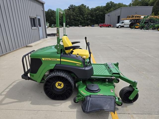 Image of John Deere 997 equipment image 3