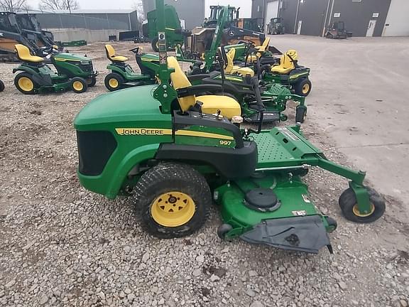 Image of John Deere 997 equipment image 2