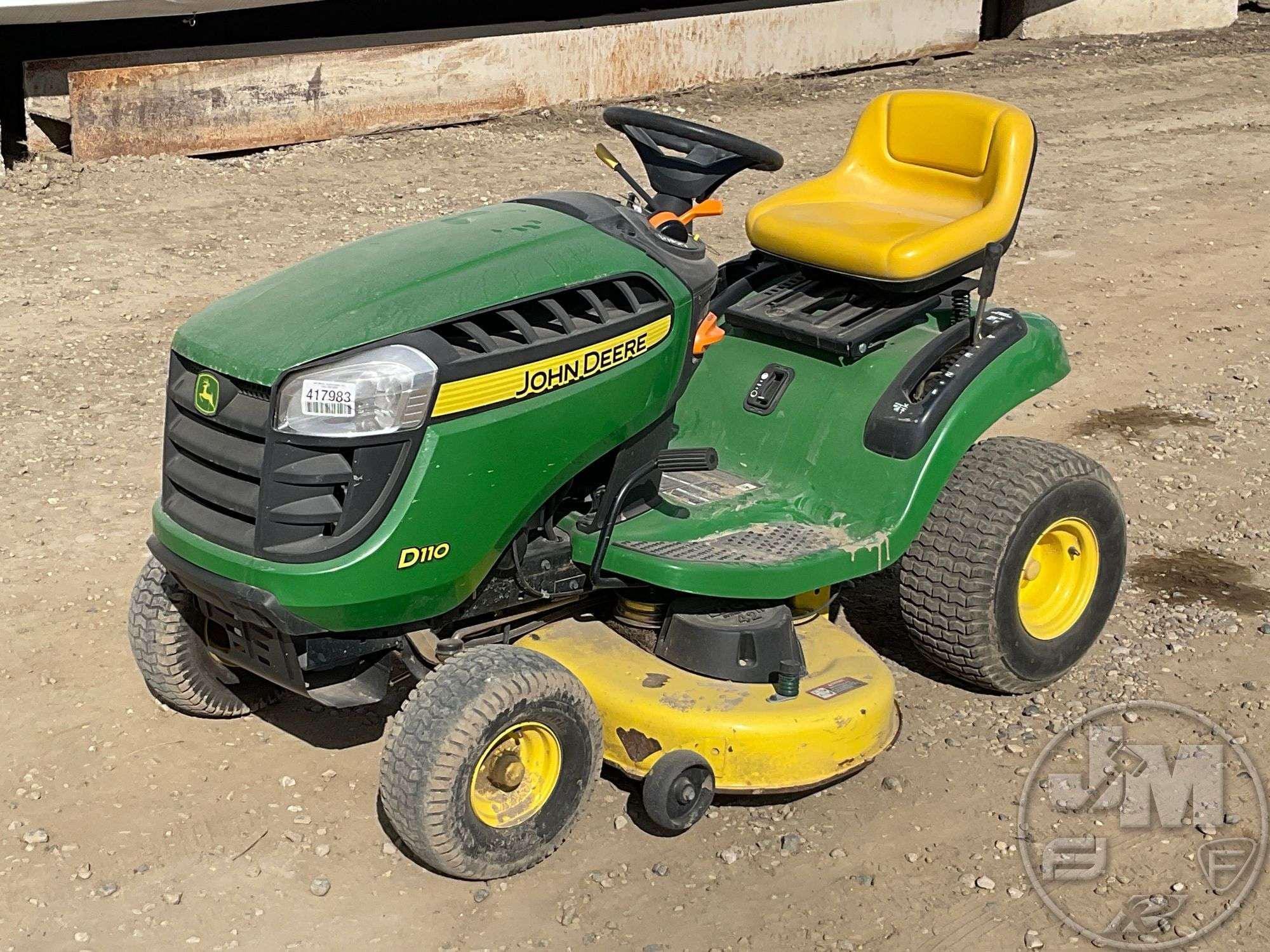 Main image John Deere D110
