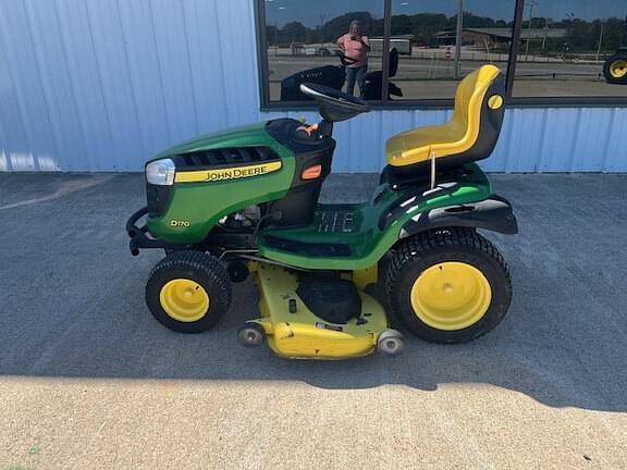 Image of John Deere D170 equipment image 1