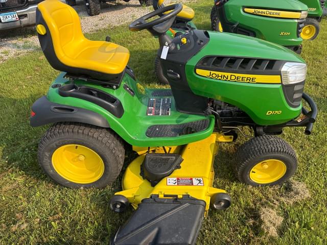 Image of John Deere D170 equipment image 3