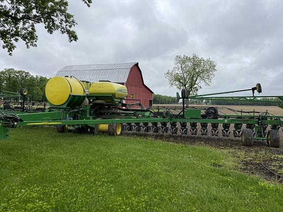 Image of John Deere DB60 equipment image 3