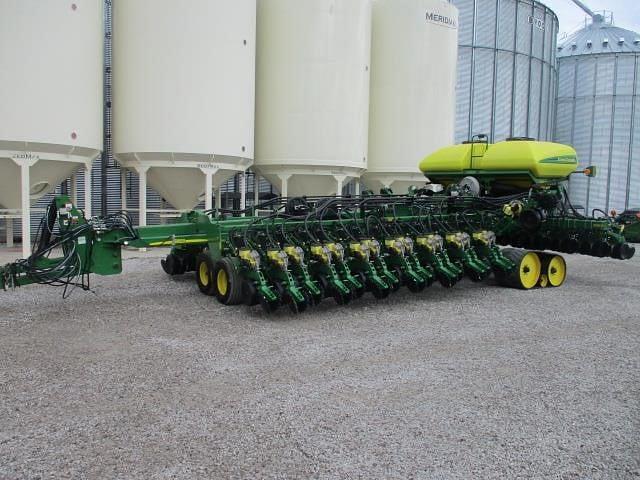 Image of John Deere DB60 equipment image 1