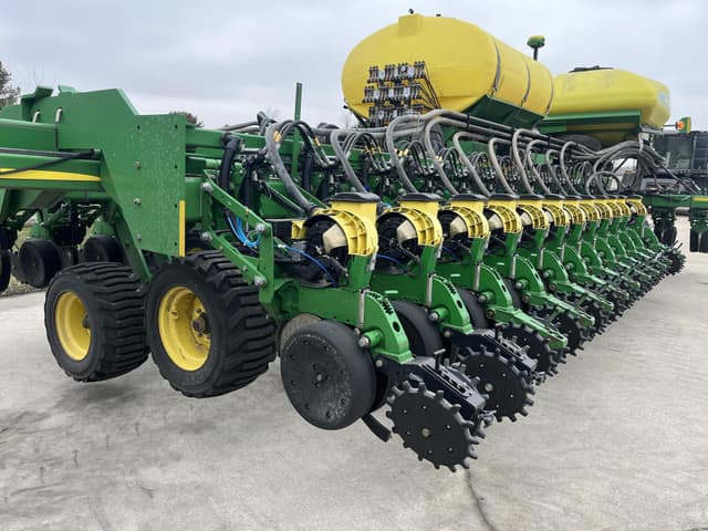 Image of John Deere DB60 equipment image 2