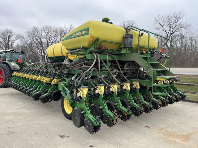 Image of John Deere DB60 equipment image 3