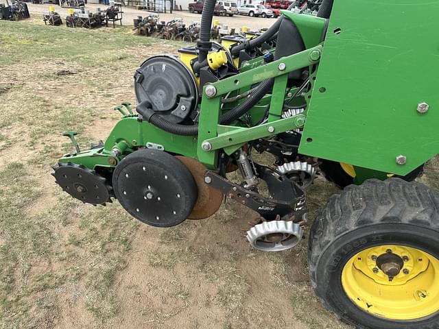 Image of John Deere DB60 equipment image 1