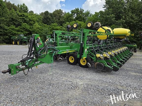 Image of John Deere DB60 equipment image 2