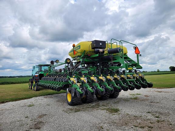 Image of John Deere DB60 equipment image 2