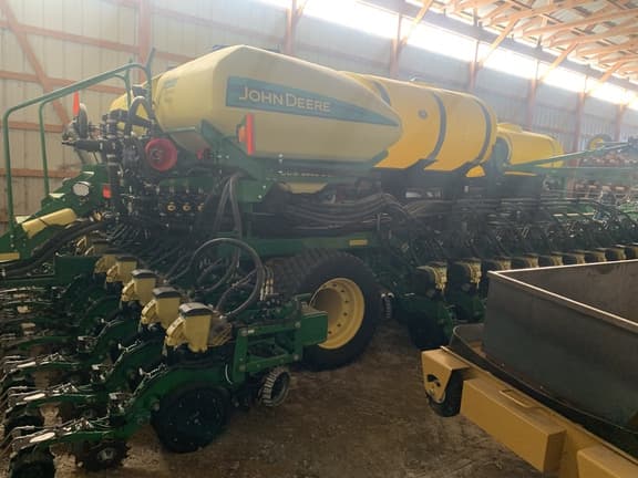 Image of John Deere DB60 equipment image 2