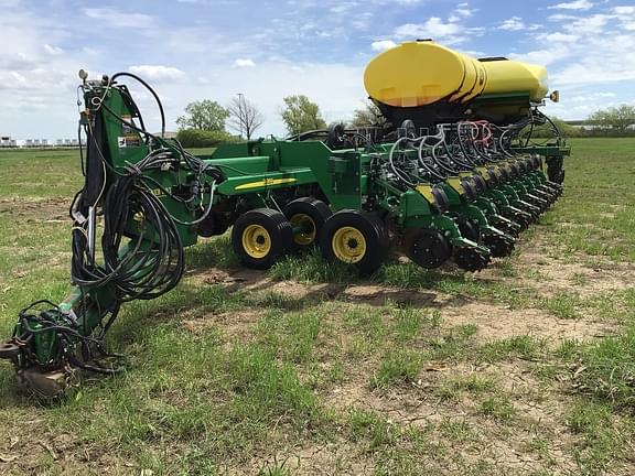 Image of John Deere DB60 Primary image