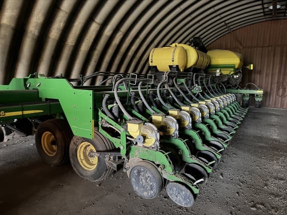 Image of John Deere DB66 equipment image 1