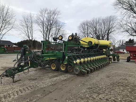 Image of John Deere DB66 equipment image 1