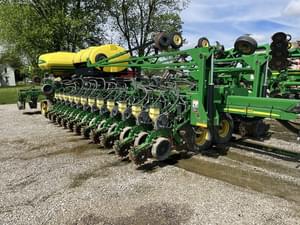 2013 John Deere DB66 Image