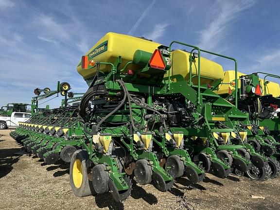 Image of John Deere DB80 equipment image 2