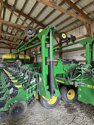 Image of John Deere DB80 Primary image