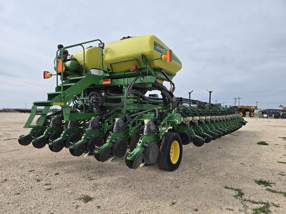 Image of John Deere DB90 equipment image 4