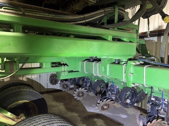 Image of John Deere DB90 equipment image 3