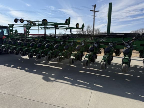 Image of John Deere DB90 equipment image 4