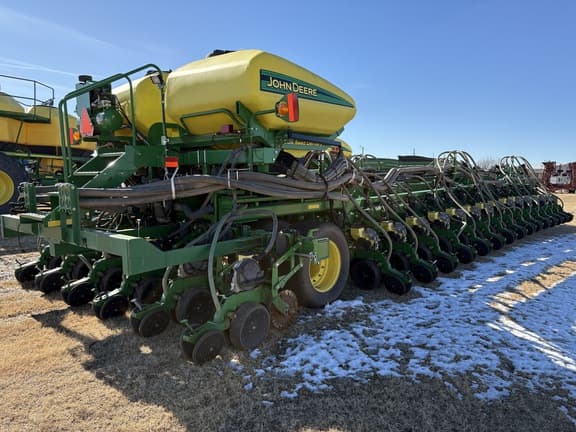 Image of John Deere DB90 equipment image 2