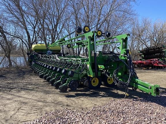 Image of John Deere DB90 equipment image 2