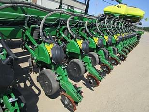 Main image John Deere DB90 26