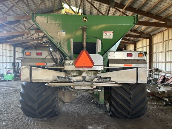 Image of John Deere DN345 equipment image 1