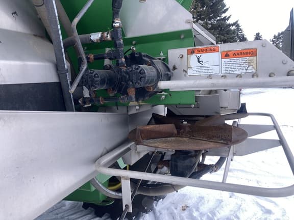 Image of John Deere DN345 equipment image 4