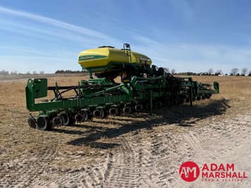 Main image John Deere DR18