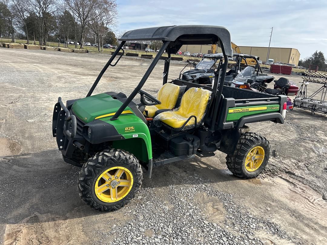 Image of John Deere Gator XUV 825 Primary image