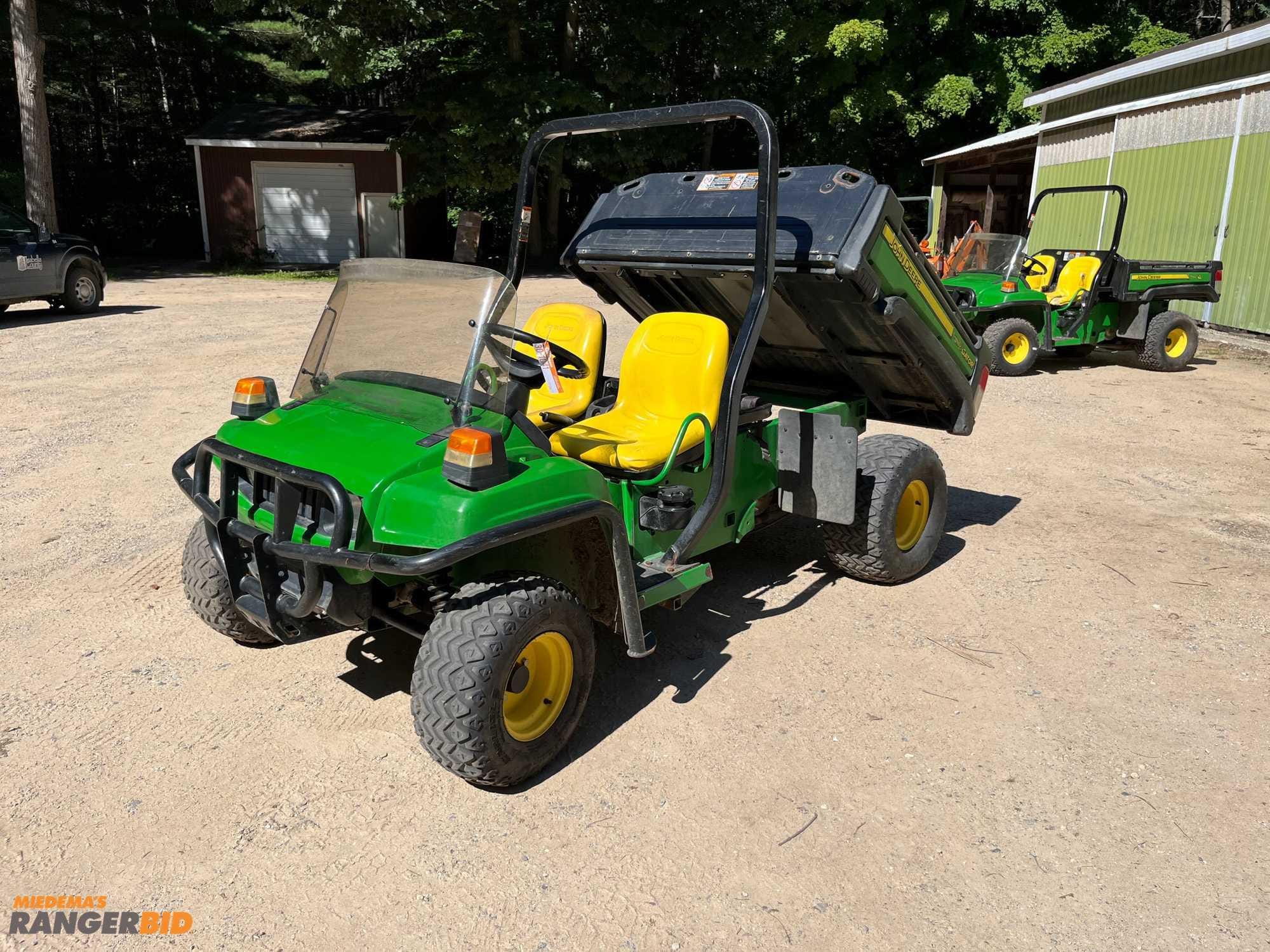 Main image John Deere Gator UTV