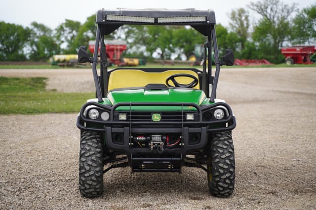Image of John Deere Gator XUV 825i equipment image 1