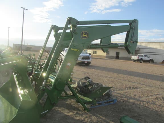 Image of John Deere H480 equipment image 3