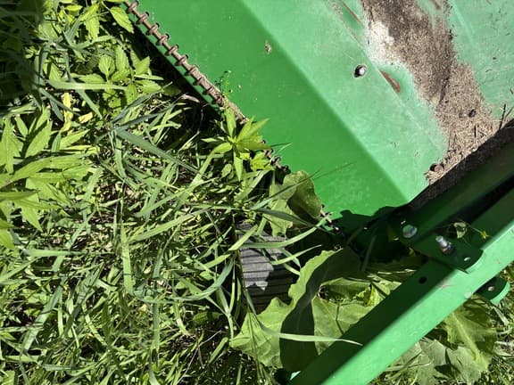Image of John Deere MX10 equipment image 4