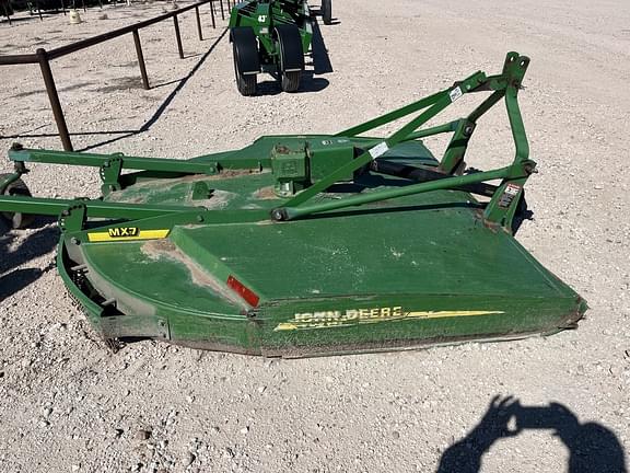 Image of John Deere MX7 equipment image 3